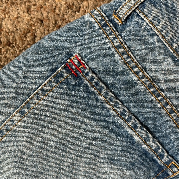 BDG Urban Outfitters Light Wash Denim Short Overalls L (8-10?) - Picture 11 of 16